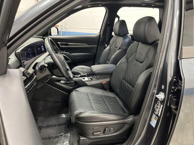 Photo of 2024 Gravity Gray Kia Telluride