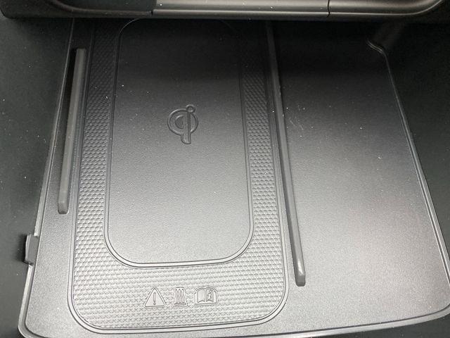 Photo of 2025 Ebony Black Kia Telluride