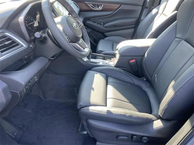 Photo of 2025 Ice Silver Metallic Subaru Ascent