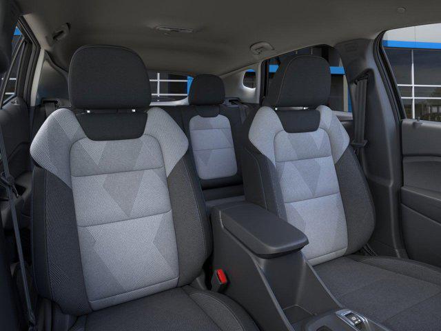 Photo of 2025 Summit White Chevrolet Trax