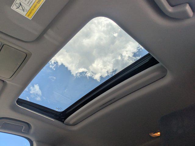 Photo of 2021 Crystal Black Pearl Honda CR-V