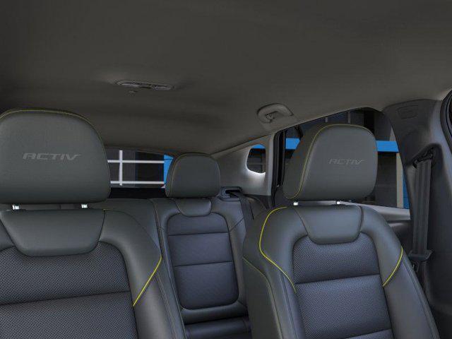 Photo of 2025 Summit White Chevrolet Trax