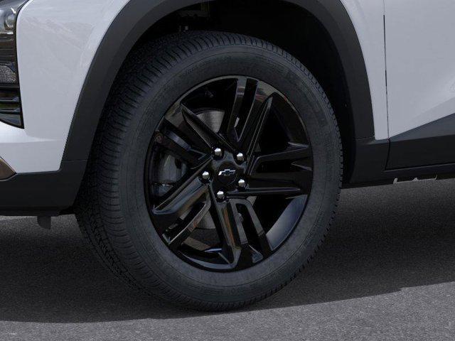 Photo of 2025 Summit White Chevrolet Trax