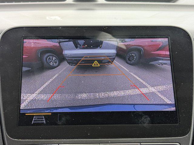 Photo of 2021 Pacific Blue Metallic Chevrolet Equinox