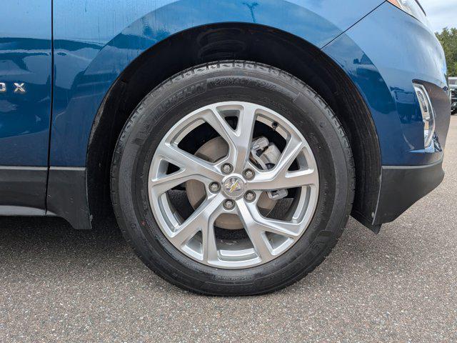 Photo of 2021 Pacific Blue Metallic Chevrolet Equinox