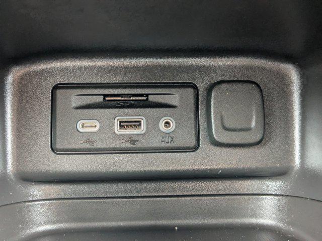 Photo of 2021 Pacific Blue Metallic Chevrolet Equinox