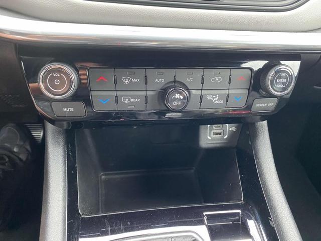 Photo of 2024 Diamond Black Jeep Compass