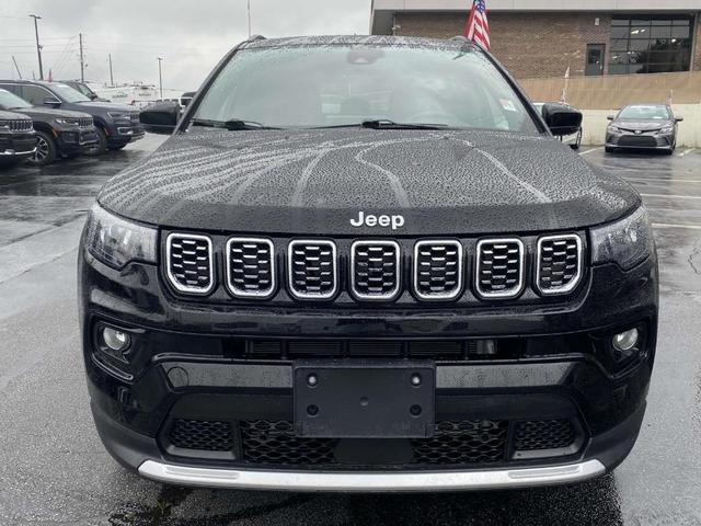Photo of 2024 Diamond Black Jeep Compass