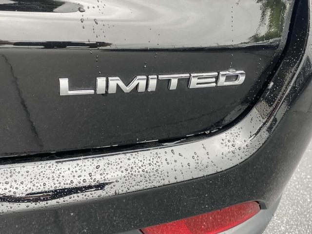 Photo of 2024 Diamond Black Jeep Compass