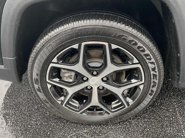 Photo of 2024 Diamond Black Jeep Compass