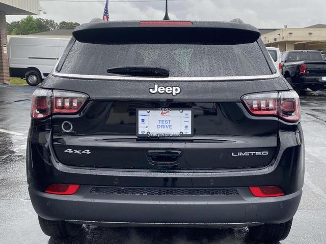 Photo of 2024 Diamond Black Jeep Compass