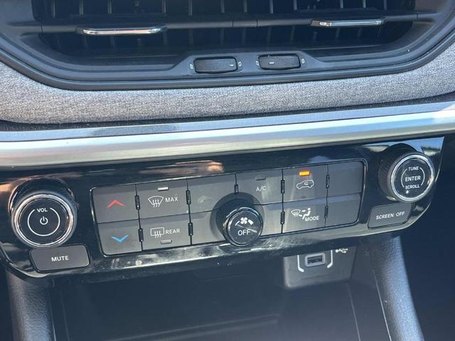 Photo of 2023 Billet Silver Metallic Clearcoat Jeep Compass