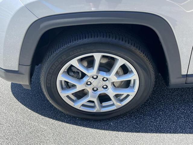 Photo of 2023 Billet Silver Metallic Clearcoat Jeep Compass