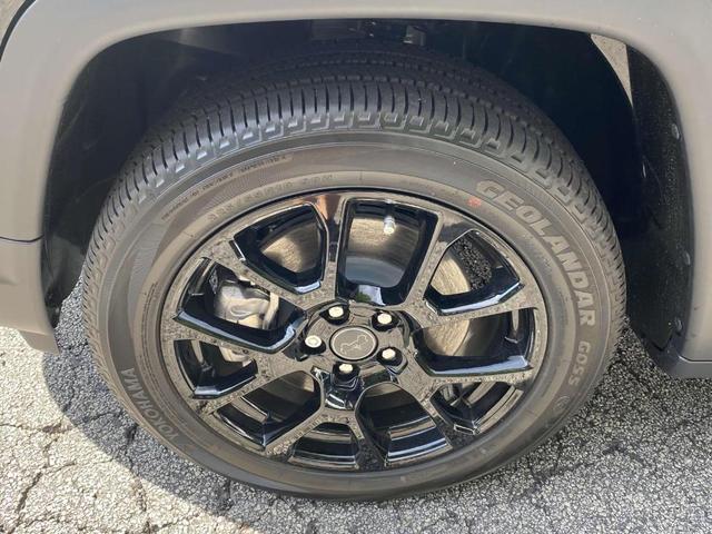 Photo of 2025 Diamond Black Jeep Compass