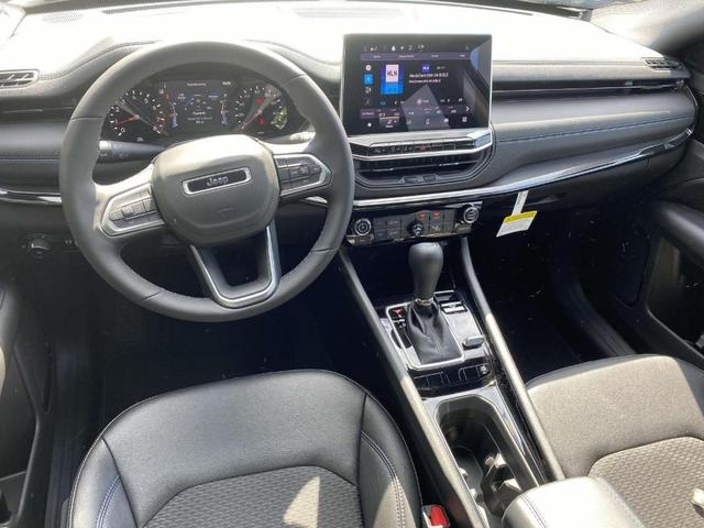 Photo of 2025 Diamond Black Jeep Compass