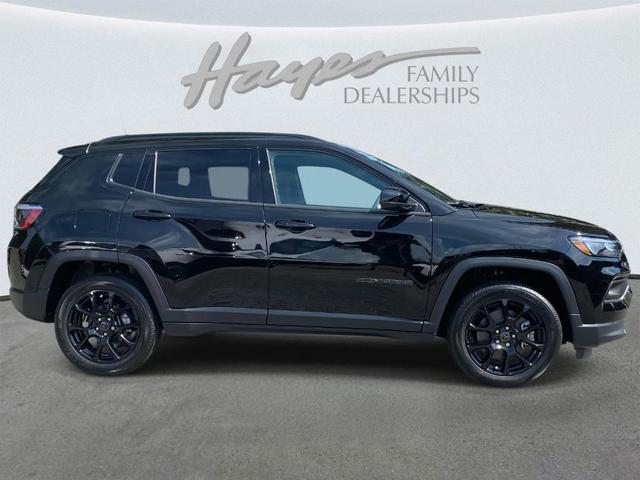 Photo of 2025 Diamond Black Jeep Compass