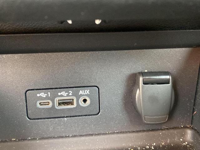 Photo of 2020 Black Nissan Sentra