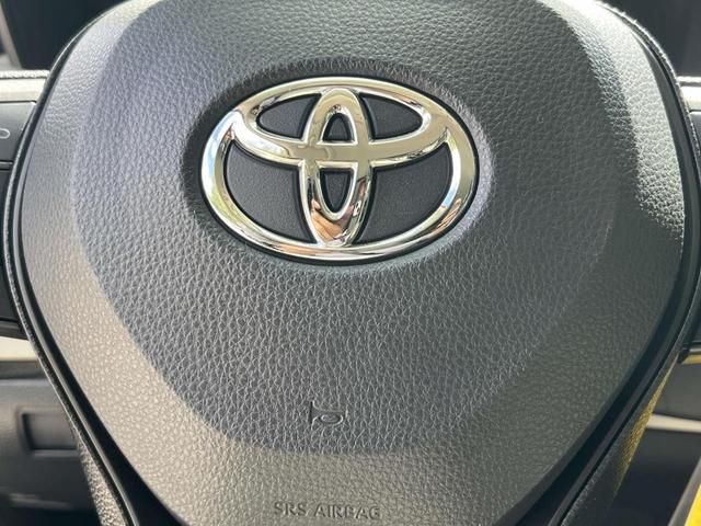 Photo of 2021 Black Sand Pearl Toyota Corolla