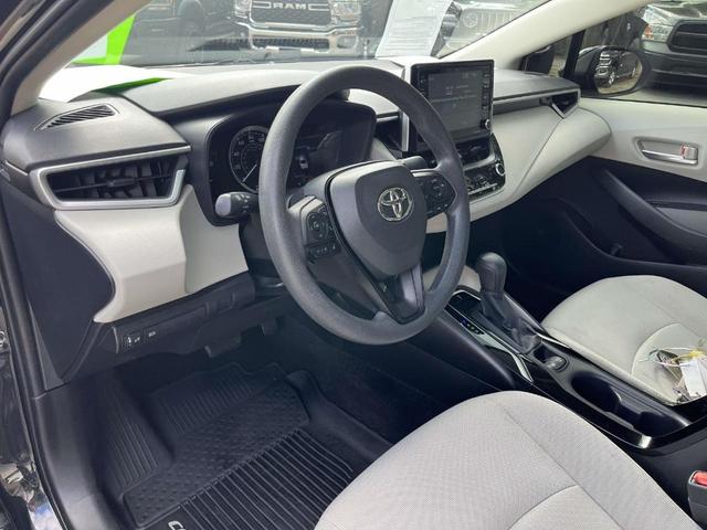 Photo of 2021 Black Sand Pearl Toyota Corolla