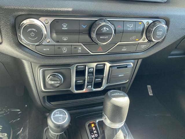 Photo of 2025 Granite Crystal Clearcoat Metallic Jeep Gladiator