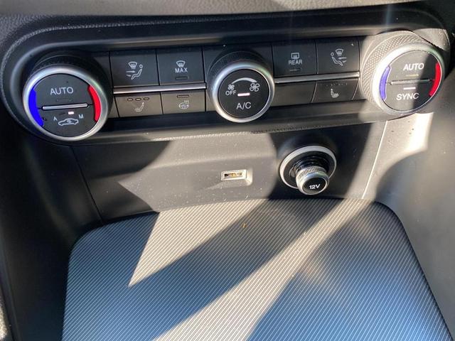 Photo of 2024 Vulcano Black Metallic Alfa Romeo Stelvio