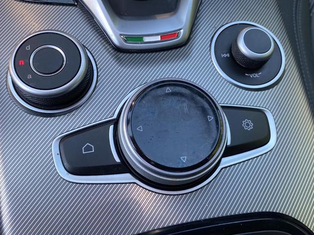 Photo of 2024 Vulcano Black Metallic Alfa Romeo Stelvio