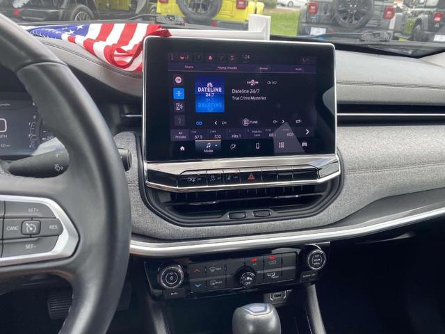 Photo of 2022 Granite Crystal Clearcoat Metallic Jeep Compass