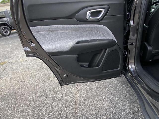 Photo of 2022 Granite Crystal Clearcoat Metallic Jeep Compass