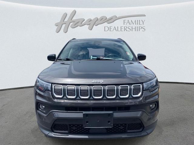 Photo of 2022 Granite Crystal Clearcoat Metallic Jeep Compass