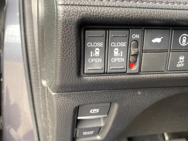 Photo of 2023 Modern Steel Metallic Honda Odyssey