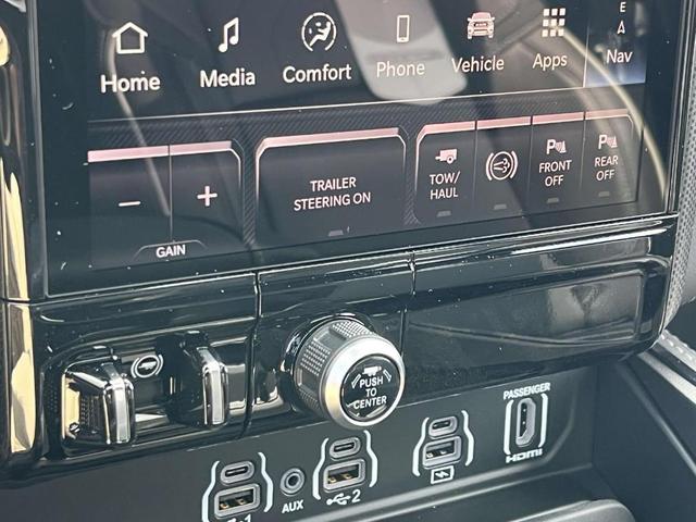 Photo of 2025 Diamond Black RAM 2500