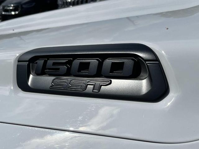 Photo of 2025 Bright White Clearcoat RAM 1500