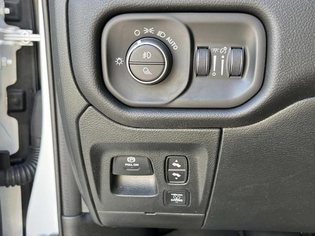 Photo of 2025 Bright White Clearcoat RAM 1500