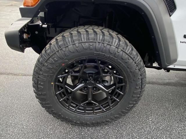 Photo of 2025 Bright White Clearcoat Jeep Wrangler