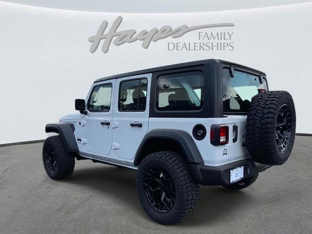 Photo of 2025 Bright White Clearcoat Jeep Wrangler
