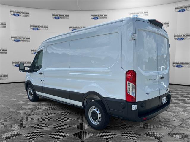 Photo of 2025 Oxford White Ford Transit-250