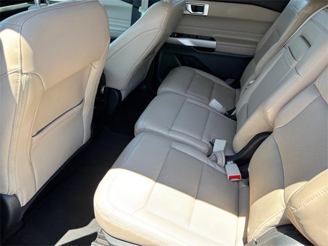 Photo of 2023 Black Metallic Ford Explorer