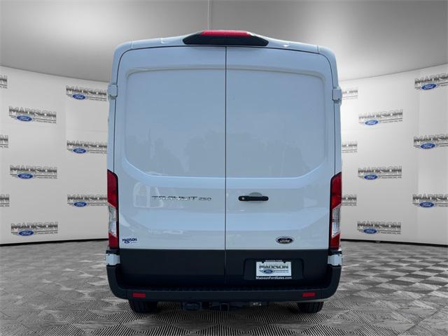 Photo of 2025 Oxford White Ford Transit-250