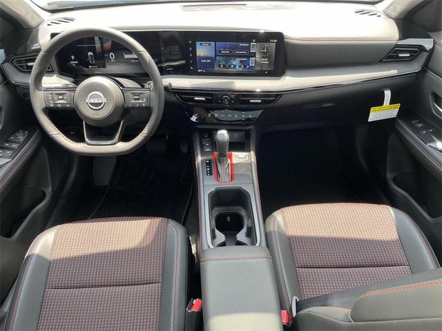 Photo of 2025 Arctic Ice Nissan Kicks