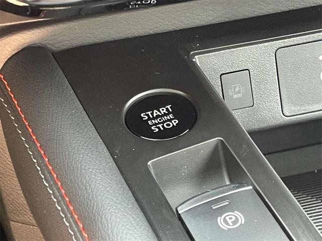 Photo of 2025 Arctic Ice Nissan Kicks