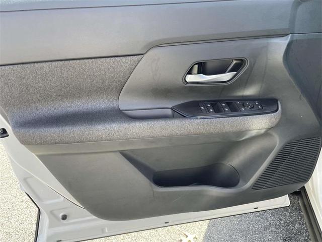 Photo of 2025 Fresh Powder Nissan Kicks