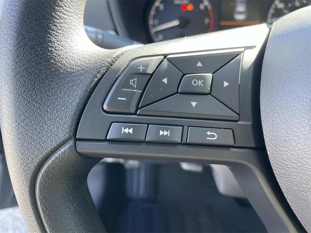 Photo of 2025 Glacier White Nissan Altima