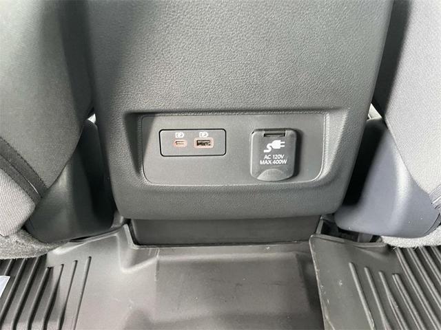 Photo of 2025 Glacier White Nissan Frontier