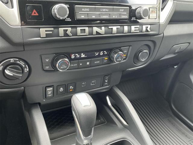 Photo of 2025 Glacier White Nissan Frontier