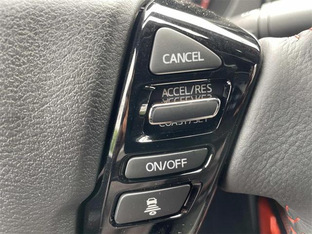 Photo of 2025 Gray Nissan Frontier