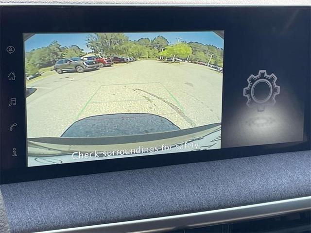 Photo of 2025 Bronze Metallic Nissan Kicks