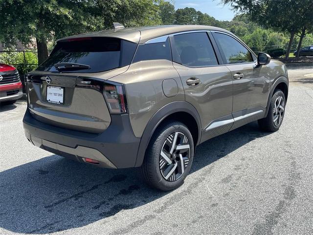 Photo of 2025 Bronze Metallic Nissan Kicks