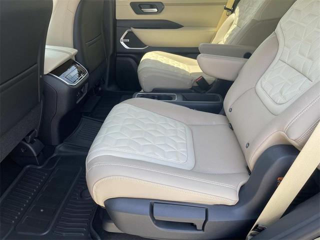 Photo of 2025 Super Black Nissan Armada