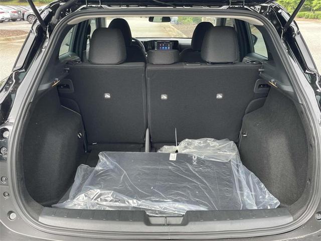 Photo of 2025 Super Black Nissan Kicks
