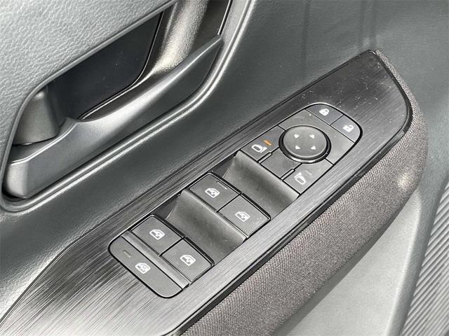 Photo of 2025 Super Black Nissan Kicks
